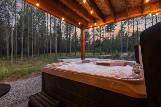 Isle Haven - Sleeps 19, Pickleball, Hot Tub, Theater, Fire Pit - 5