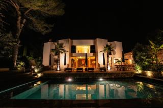 Villa Bali Prestige Piscine débordement Proche Montpellier et Plages - 5