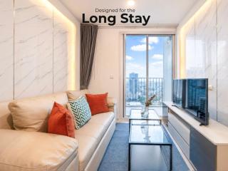 200 m to Metro l High-Floor Unit l Rooftop Pool - 0