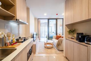 500m BTS l Chao Phraya River l Pool and Gym - 5