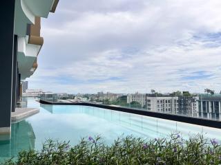 Near BTS l High-Rise Unit l Sauna - 8