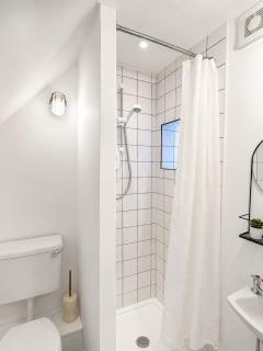Stylish suites by Everton stadium - 4