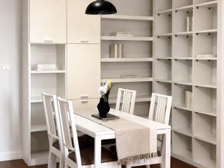 Near BTS l Large 52 sqm l Pool and Steam - 8