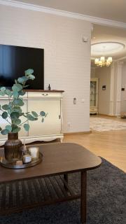 Luxury 120 m2, 2BR Apartment in City Center with Private Parking - 8