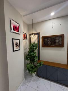 Jimmy's Den - 4