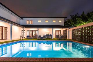 Waterfront Villa with Pool and Dock - 9