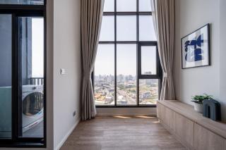 Near BTS l Duplex 42 sqm l Rooptop Pool - 2