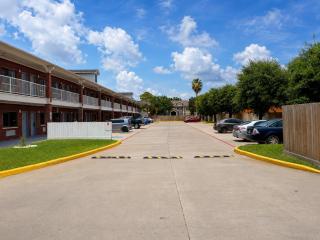 Garden Suites - 6