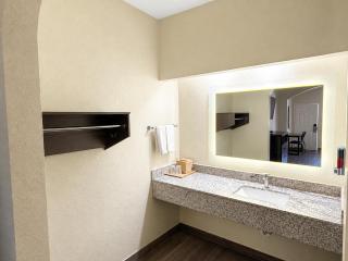 Garden Suites - 9