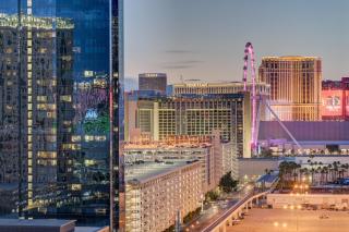 Lucky Gem Penthouse & Luxury Suites 16-807 - 8