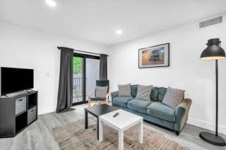 West Brickell #2 Renovated 2BR Near Brickell - 9