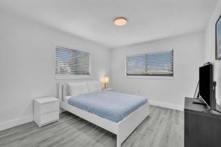 West Brickell #4 Free Parking & Renovated 2BR - 9