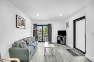 West Brickell #4 Free Parking & Renovated 2BR - 2