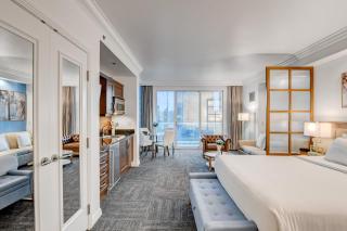 Lucky Gem Penthouse & Luxury Suites 16-807 - 1