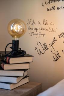Hygge Home - Stylish Artistic Apartment with Free weekend parking - 7