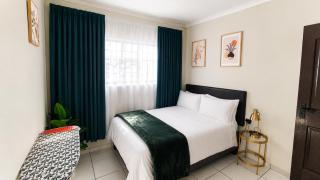 Sandalion Cottage near OR Tambo Airport & Greenstone - 9