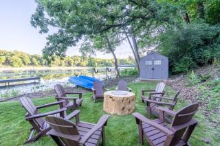 Luxury Lauderdale Lakes Retreat & Lakefront Views & Balconies - 9