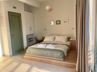 Sunny Studio with Palamidi Castle View, Nafplio - 5