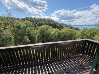 Zimmer im Grünen mit Balkon und Blick auf den See - 3