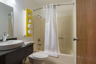 Atlantic Inn Marshalltown, Iowa - 5