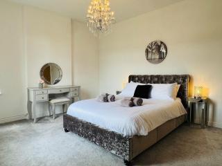 Spacious Detached Farm House for Contractors and Families - 7