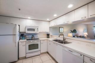 Sandy Pointe - 1