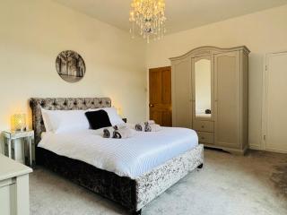 Spacious Detached Farm House for Contractors and Families - 6