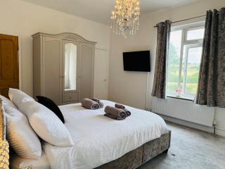 Spacious Detached Farm House for Contractors and Families - 5