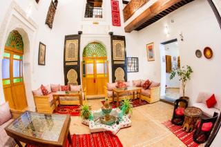 Riad Al Fanouss - 6