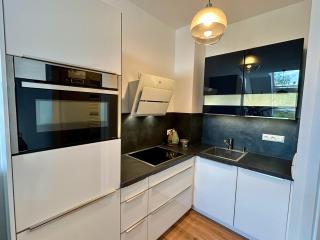 Modern Boutique Apartment near Lister Platz - 6