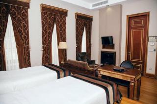 Old Cafe boutique Hotel - 4