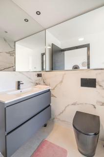 New luxury apartment with swimming pool near the beach - 9