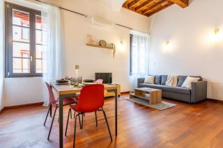 Modern Apt in the center 500m from the Estense Castle - 0