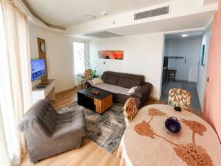 Huge Private Terrace Pool & Spa Free Parking - 9