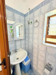 Ionian View Rooms - 8
