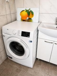 Cozy Studio Apartment Near Beach - 3