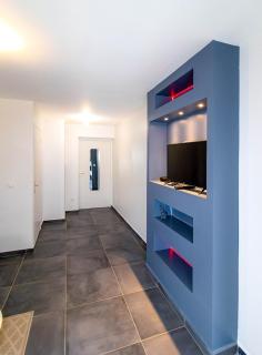 Secret Escape Quiet 2-bedroom with terrace for 4 - 9