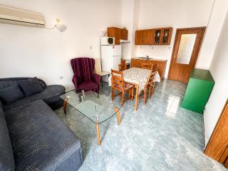 Informat 1 - Pool and SeaView - Top Location - 8
