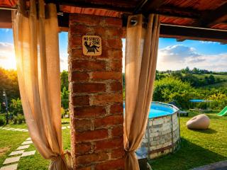 Mreznicka Idila resort- 3 riverside tiny houses with pool&jacuzzi - 1