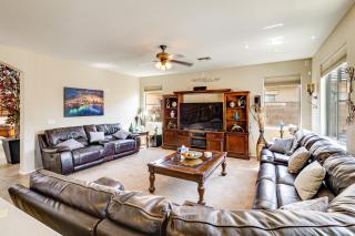 Maricopa Family Oasis: Game Room & Patio! - 7