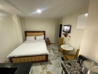 Chambre climatisée au goudron à Yaoundé Nsimeyong 100m du collège Vogt,50m super marché DOVV, WIFI haut débit gratuit 13 R&B - 7
