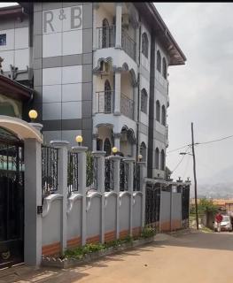 Chambre climatisée au goudron à Yaoundé Nsimeyong 100m du collège Vogt,50m super marché DOVV, WIFI haut débit gratuit 13 R&B - 1