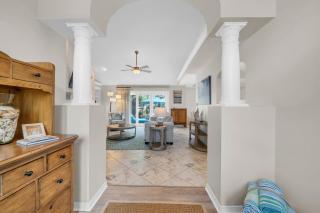 Serenity Cottage by Beach Stay Vacations - 6