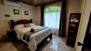 Arboleda House by the River, Forest with Jacuzzi and A C - 1
