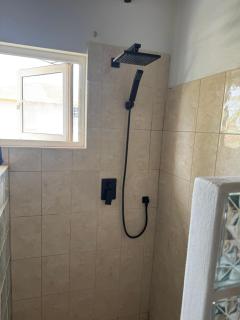 ‘JASPER’ Private Room with shared bathroom - 6