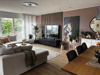 Spacious Family Home in Reykjavík - 0
