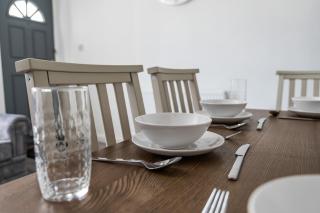 CityBuzz 4 Bedroom House in Nottingham Sleep 7 - 6