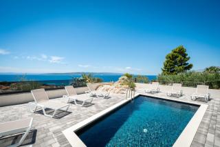 Deluxe apartment with swimming pool - 9