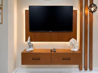 UHR One Bed Apartment Bahria Town Lahore - 5