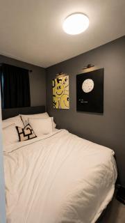 Bright apartment with parking and a balcony - 3